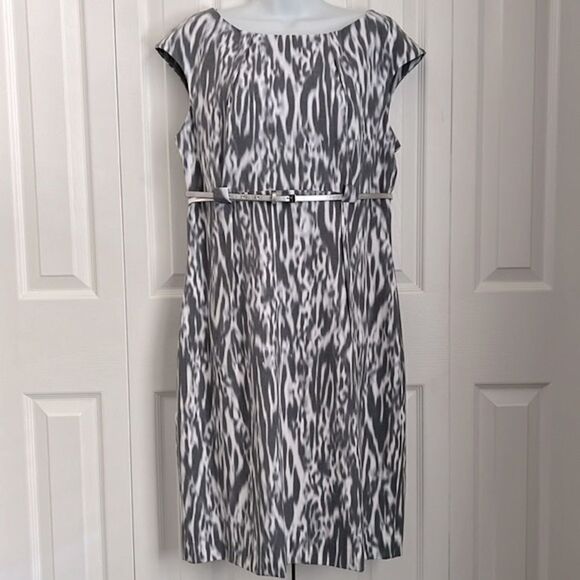 Calvin Klein Grey/White Cap Sleeve Empire Waist Shift Dress Size 12 NWT - Picture 1 of 16